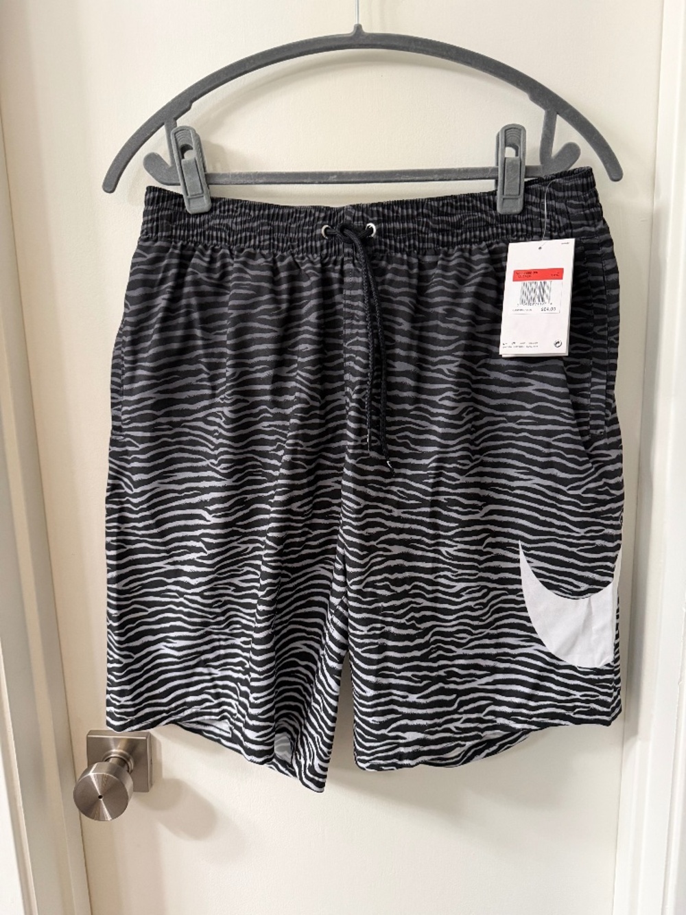 Nike Swim Volley 9" Shorts Trunks Bathing Suit NESSE550-001 Men's L NEW with Tag